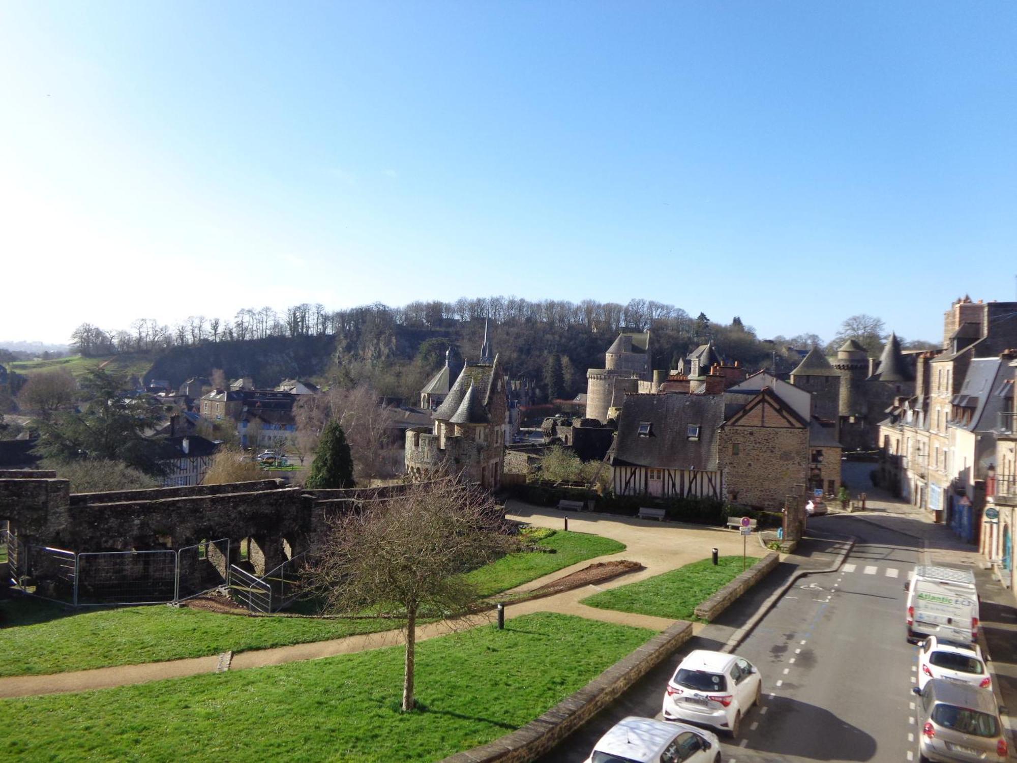 Le Relais Medieval Fougères Exterior foto